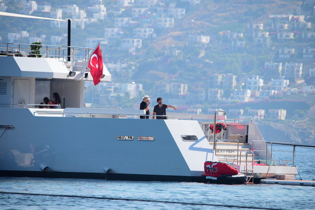 FERHAT, YASEMİN, LEYLA, FARAH FERHANGİL