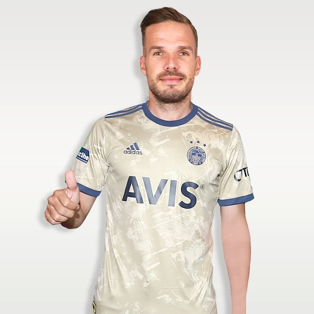 Fenerbahce Forma Satisinda 24 Saatlik Rekor Kirildigini Duyurdu