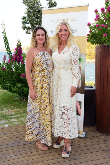 EMEL OYSAL, PERVİN ERSOY