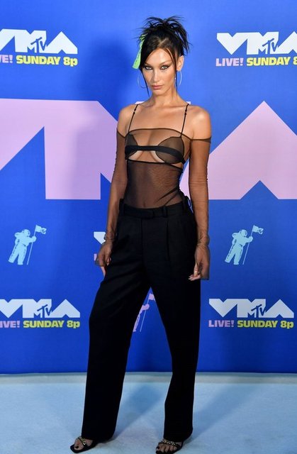 BELLA HADID