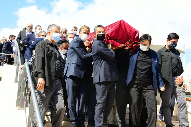ALİ KOÇ, MURAT ÖZYEĞİN