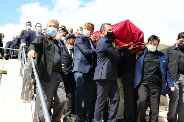 ALİ KOÇ, MURAT ÖZYEĞİN