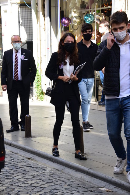 LARA KAMHİ