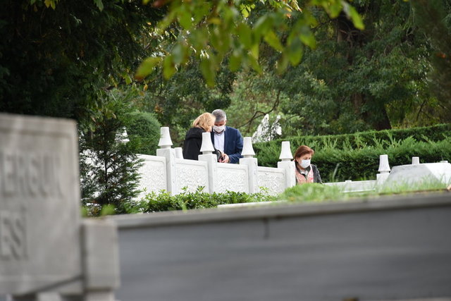 ÇİĞDEM SİMAVİ