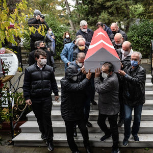 Timur Selçuk'a veda