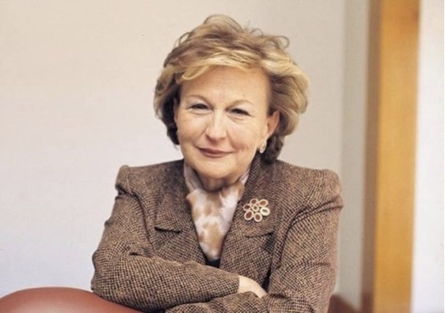SUNA KIRAÇ