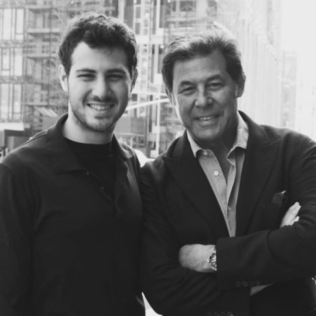 CEM VE ÜMİT BOYNER ÇİFTİNİN OĞULLARI MURAT BOYNER 4 Şubat 1996'DA DÜNYAYA GELDİ.