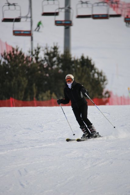 DİLEK HANİF