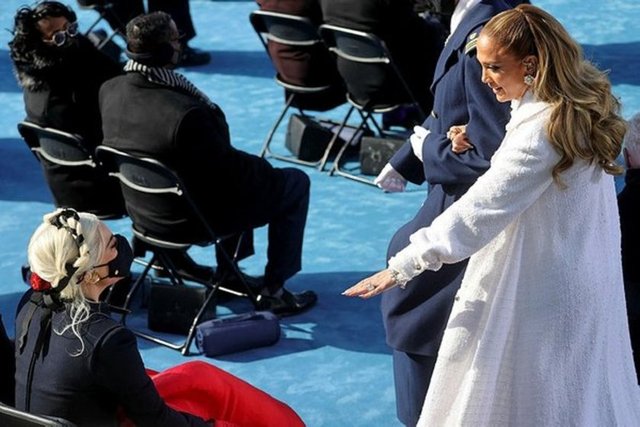 LADY GAGA, JENNIFER LOPEZ