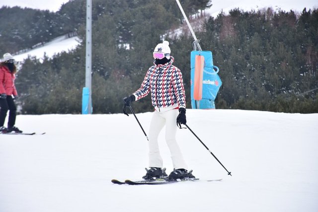 ARZU NİZİPLİOĞLU
