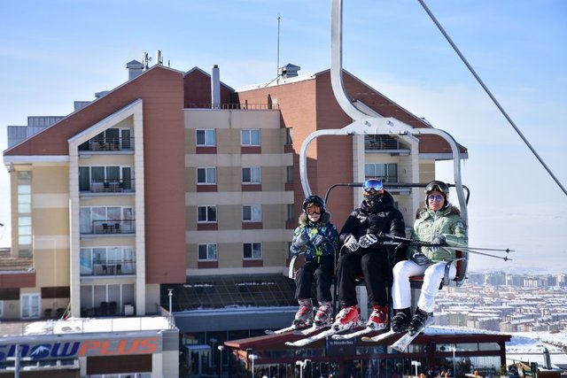 EDA, KAAN KOSİF