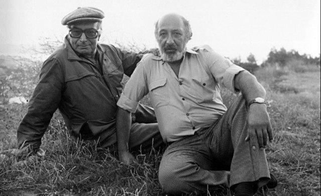 Kariyeri boyunca fotoğraflarını çeken kadim dostu Ara Güler ile (1968)