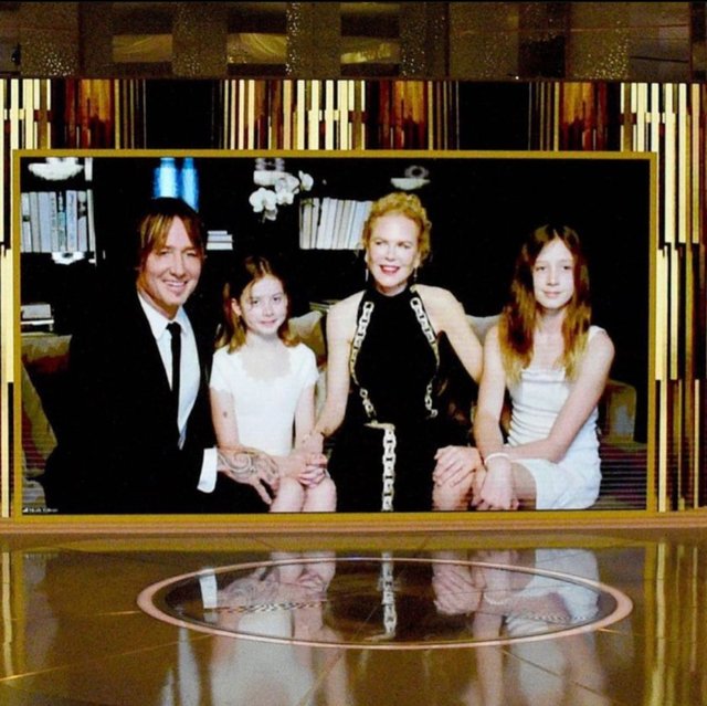 NICOLE KIDMAN-KEITH HURBAN