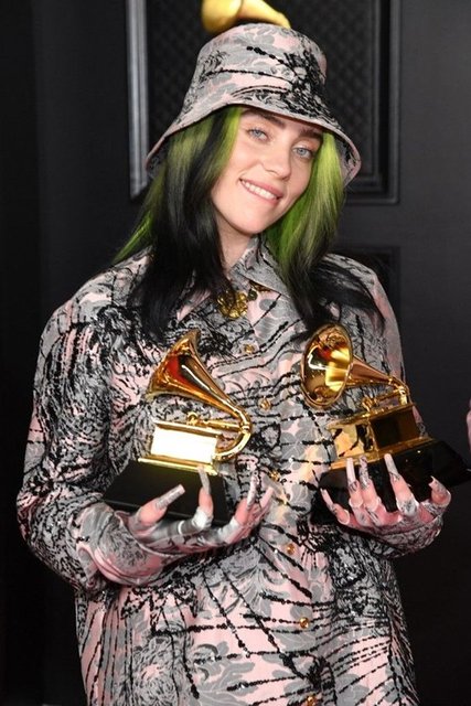 BILLIE EILISH
