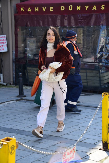 MELİSA TAPAN