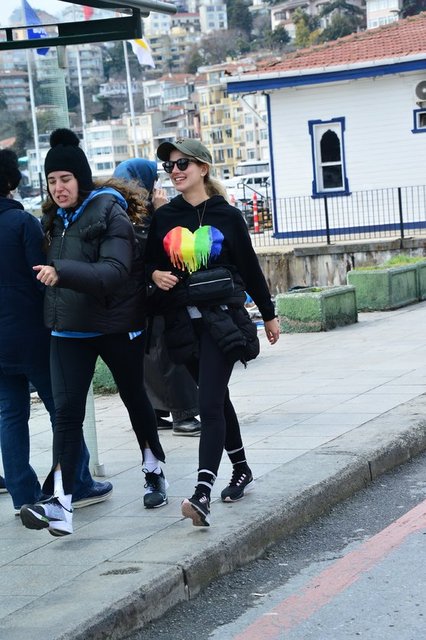 FİT ANNE PINAR SABANCI'NIN 3 ÇOCUĞU VAR.