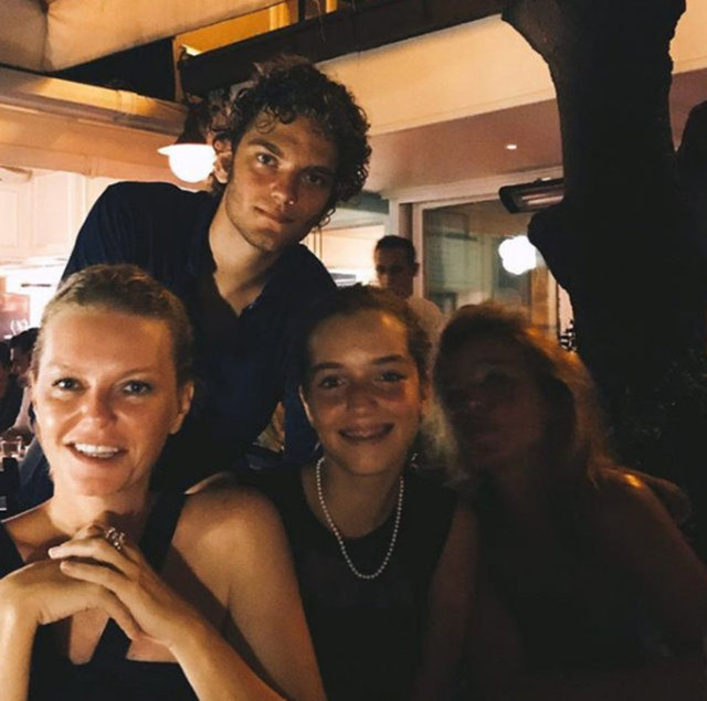 ALARA KOÇİBEY, YASMİN PARİS, RENÇ EMRE UZAN