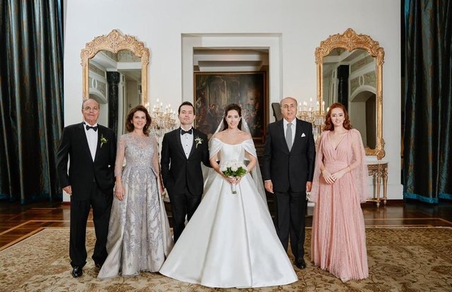 ERKAN-SEMRA AĞMA, OZAN ALİ ERDAL-BEGÜM AĞMA, PROF. DR. AYDIN AYAYADIN, BURCU AĞMA