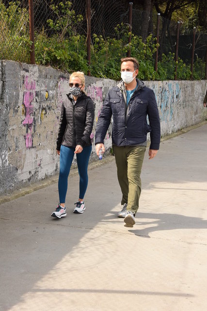MURAT VE YASEMİN ÖZYEĞİN ÇİFTİ BEBEK'TE BİRLİKTE SPOR YAPTI.