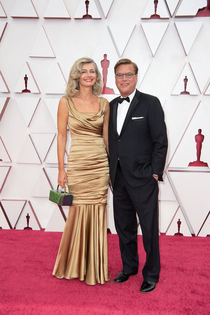 AARON SORKIN, PAULİNA PORİZKOVA