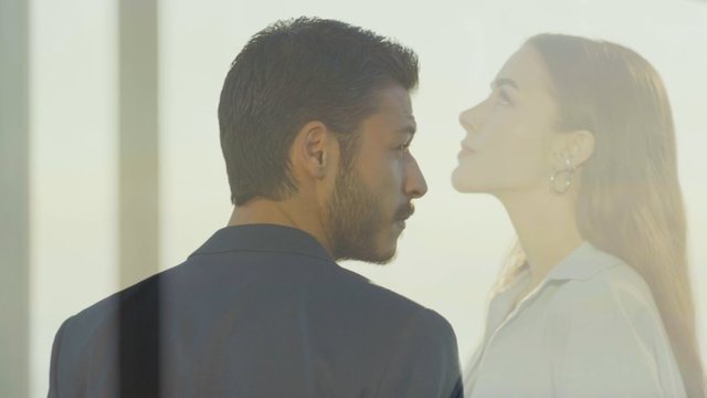 Cam Tavanlar'ın ilk tanıtımdan çok özel kareler!