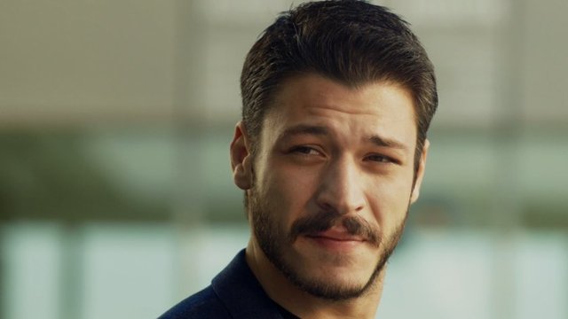 Cam Tavanlar'ın ilk tanıtımdan çok özel kareler!