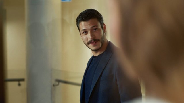 Cam Tavanlar'ın ilk tanıtımdan çok özel kareler!