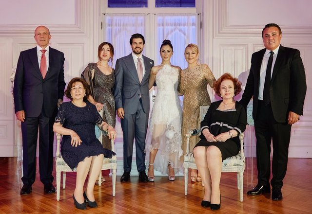 PIRIL ÇETİNDOĞAN, GÖKHAN KOKULUDAĞ, DEMET SABANCI- CENGİZ ÇETİNDOĞAN, ÖZCAN SABANCI, MERVE ÇETİNDOĞAN