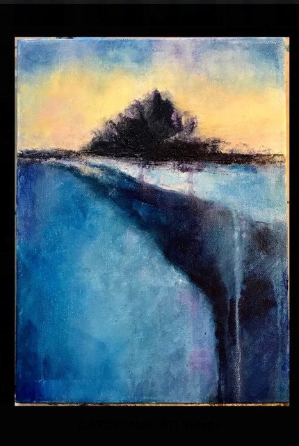 Kulağını daya rüzgara Ve dinle Bir ağaç ağladığında Deniz taşarGök çağlar Sen duyar mısın?