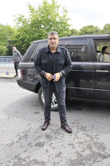 SANATÇI AHMET GÜNEŞTEKİN ESERLERİ YAKINDAN İNCELEME FIRSATI BULDU.