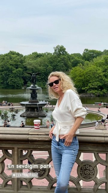 ALARA KOÇİBEY NEW YORK TATİLİNDEN KARELER PAYLAŞTI.