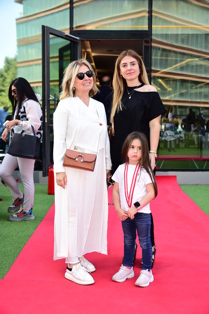 GÜLNÜR KAMAŞAK, AYSİMA, ALYA SÜZEN