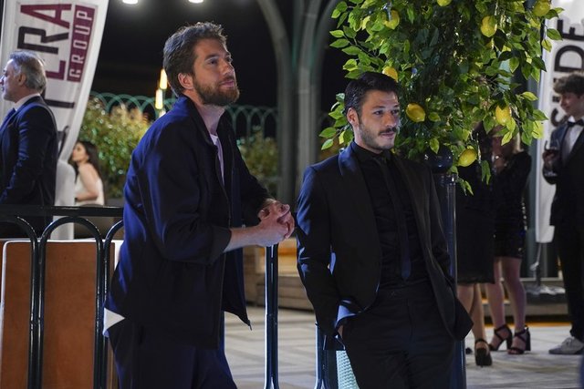 Cam Tavanlar 1. Bölüm Fotoğrafları