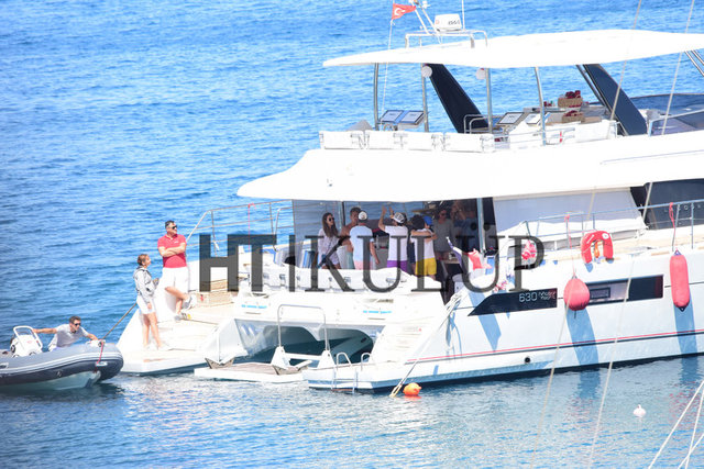 CEM-RONİT HAKKO, RALF-SANEM TEZMAN, VOLKAN-SANEM BÜYÜKHANLI