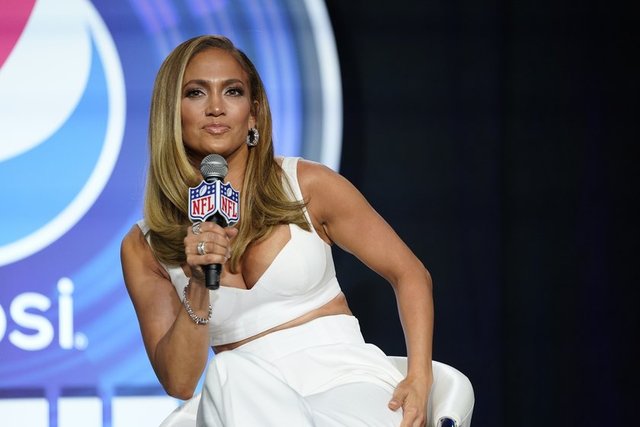 JENNIFER LOPEZ