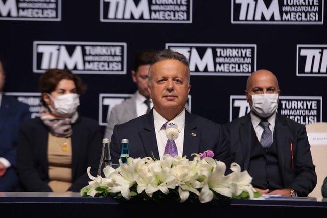 İSMAİL GÜLLE, NEJDET AYAYDIN