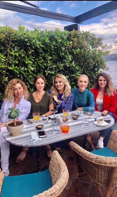 PERVİN ERSOY, HÜLYA KALYONCU, NURAY FENERCİOĞLU, EMEL OYSAL, ASLIHAN ABACI