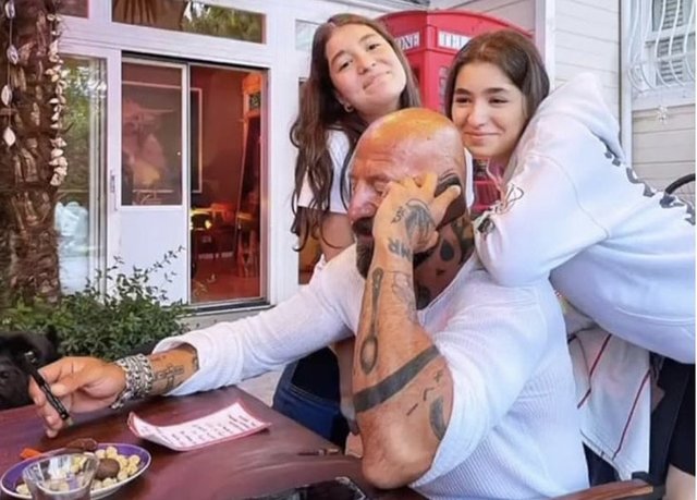 ÖNDER ÖZTARHAN