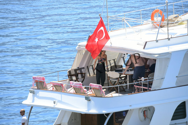 FİKRET ORMAN, TUĞBA COŞKUN