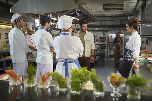 Cam Tavanlar 4. Bölüm Fotoğrafları