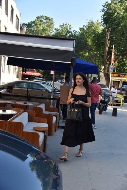 YASEMİN ÇARMIKLI