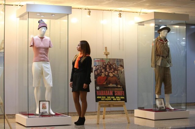 Kemal Sunal'ın kostümleri film festivallerinde ve çeşitli sinema etkinliklerinde sergileniyor.
