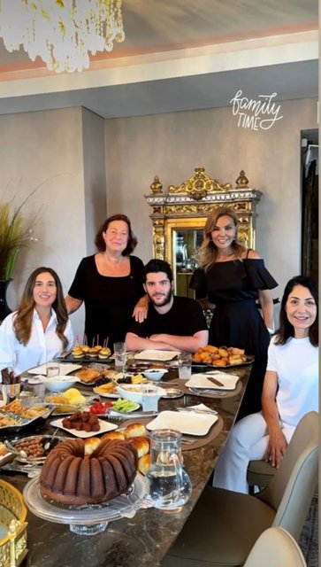 FERYAL, ASLAN KEMAL GÜLMAN, YASMİN GÜLMAN, MONİK, REYHAN İPEKEL