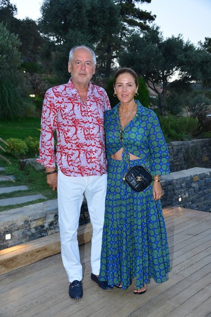 SUZAN-TURGUT TOPLUSOY