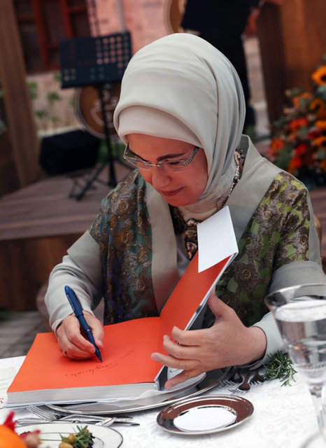 EMİNE ERDOĞAN