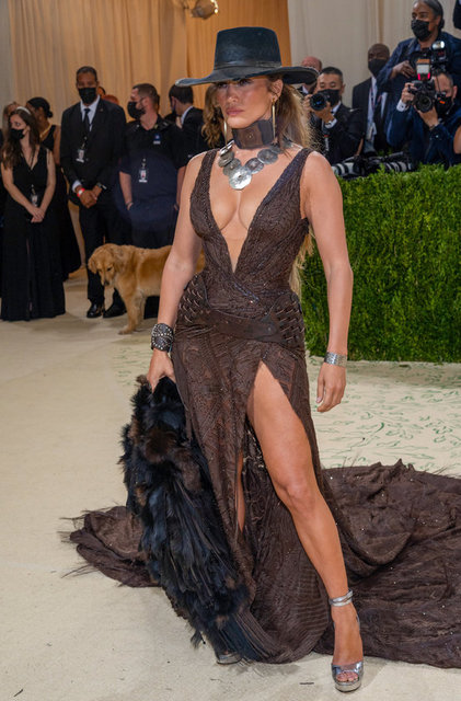 JENNIFER LOPEZ