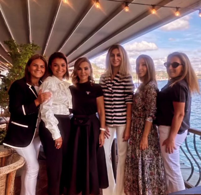 FERYAL GÜLMAN, BEYZA UYANOĞLU, BAHAR ŞER, BURCU ERSÖZ