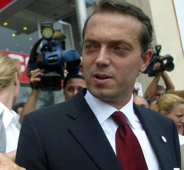 CEM UZAN