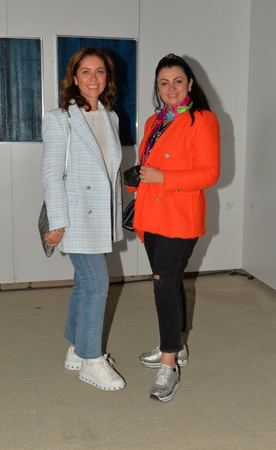 TURİZMCİ İŞ İNSANLARI HEDİYE GÜRAL GÜR VE SEMA GÜRAL SÜRMELİ, CONTEMPORARY İSTANBUL'A BİRLİKTE KATILDI.