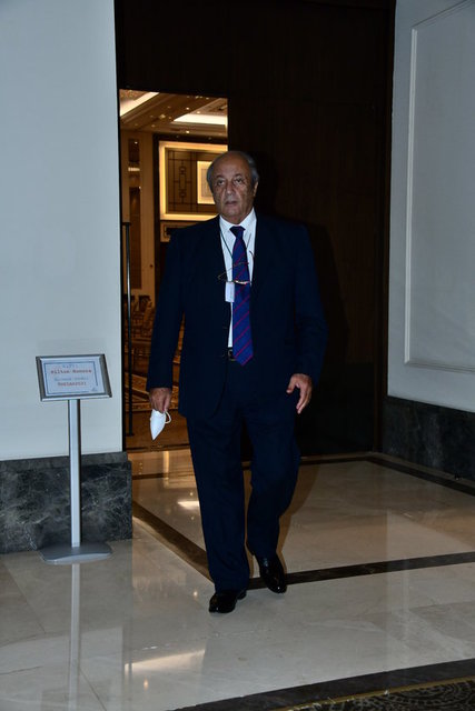 TUNCAY ÖZİLHAN